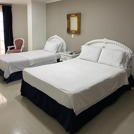 Hotel Suite Santa Rosa サンタ・ロサ・デ・カバル エクステリア 写真